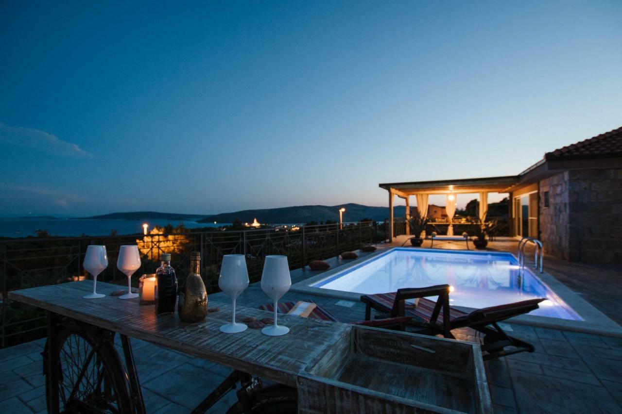 Capri House *